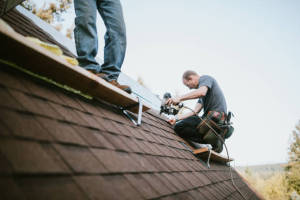 Local Roofers in Lake, LA
